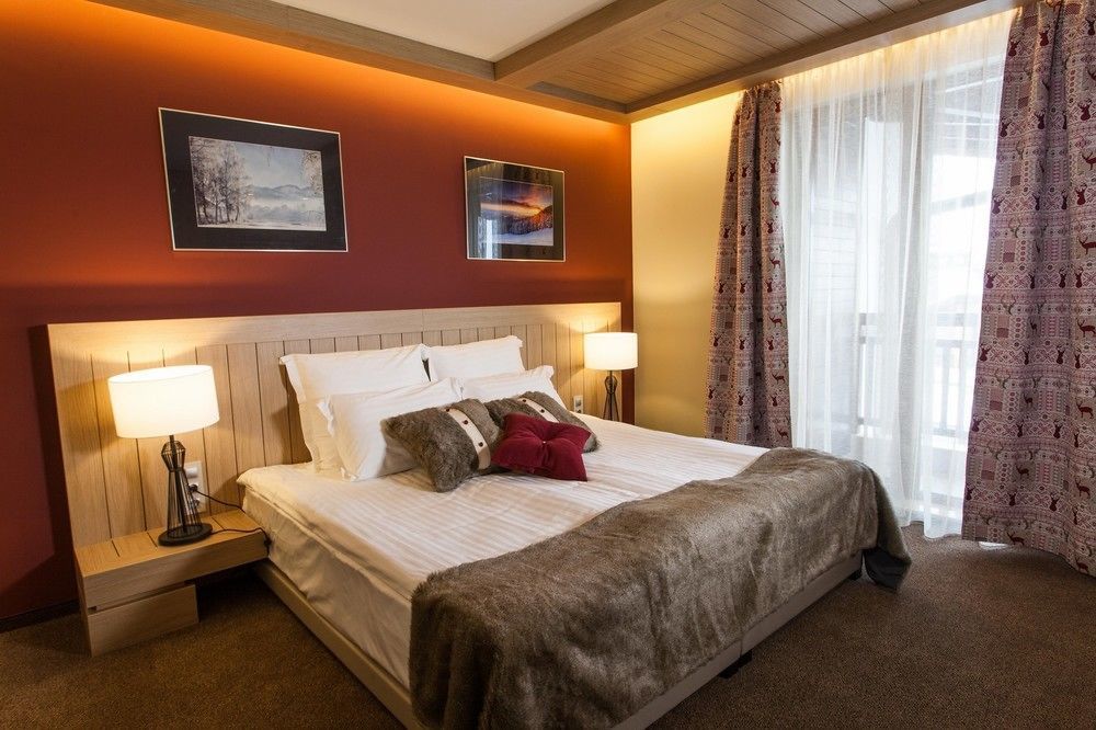 Amira Boutique Hotel Bansko Exterior foto A bedroom in a hotel