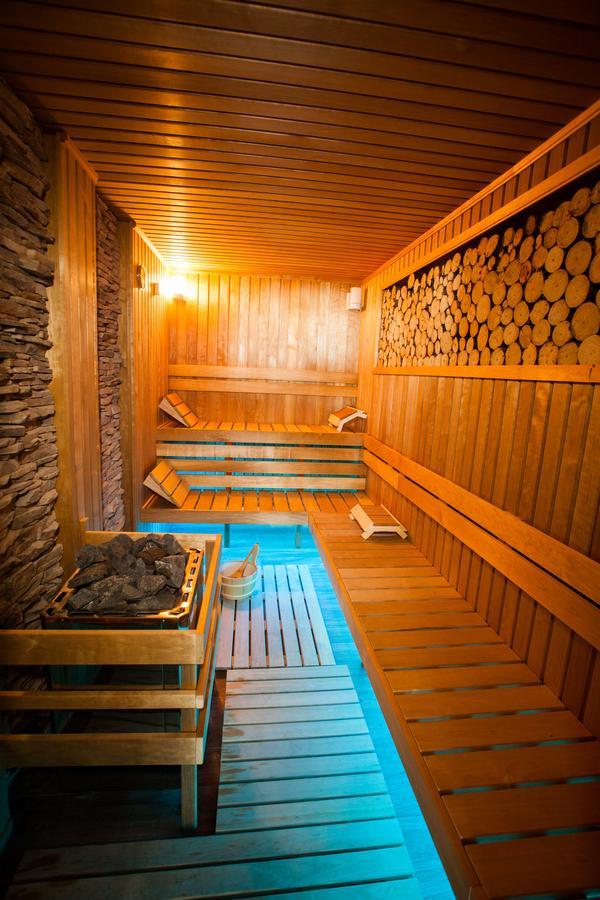 Amira Boutique Hotel Bansko Exterior foto A modern Finnish sauna