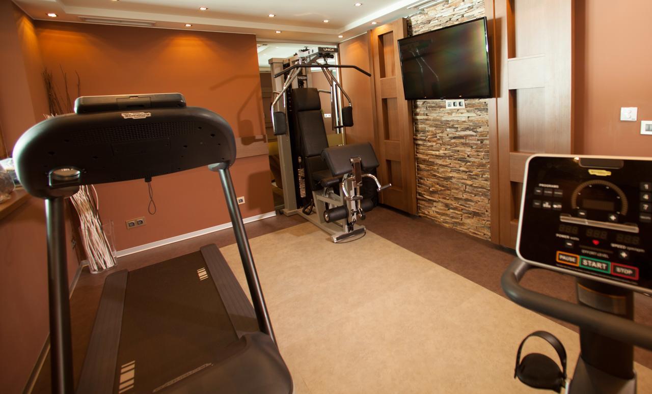 Amira Boutique Hotel Bansko Exterior foto A home gym