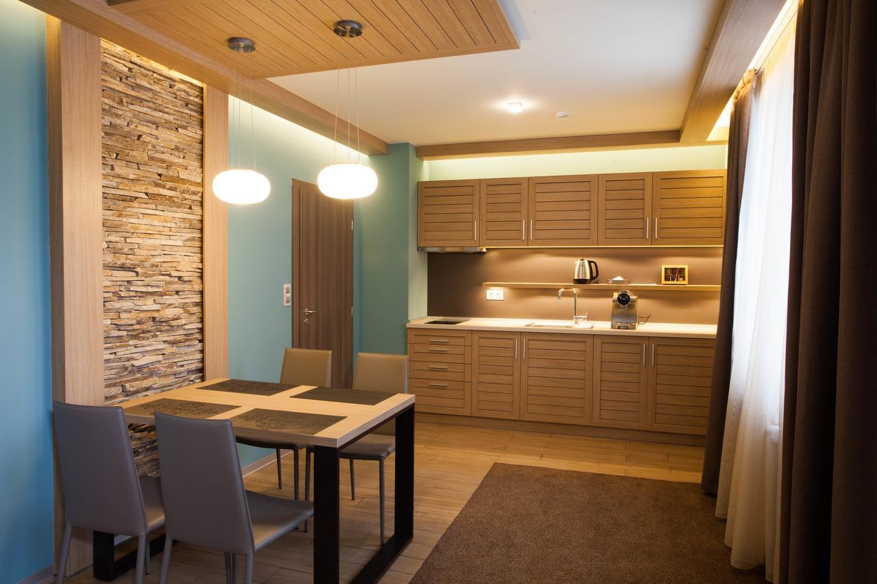 Amira Boutique Hotel Bansko Exterior foto A modern kitchen