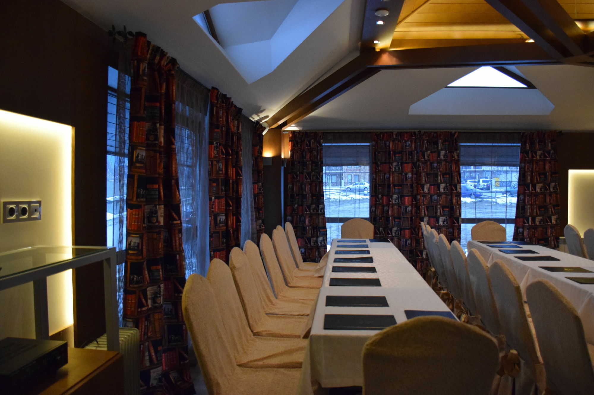 Amira Boutique Hotel Bansko Exterior foto The boardroom